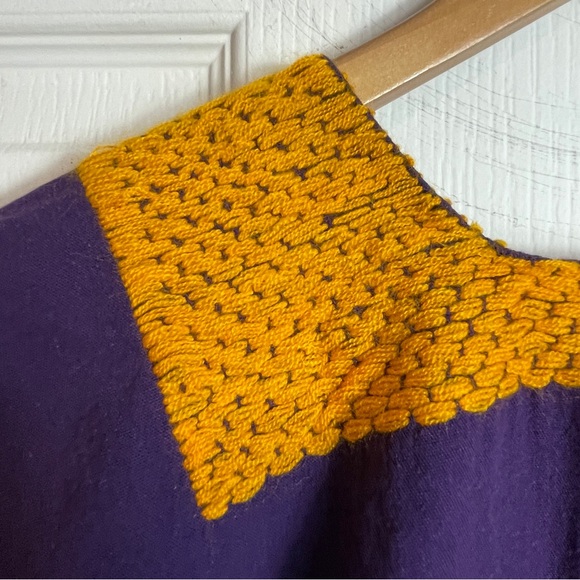 Handmade Embroidered Top - Picture 7 of 9